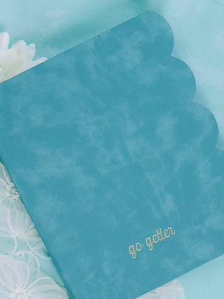Go Getter A5 Undated Daily Planner - Scalloped Soft Bound- Wrinkled Teal