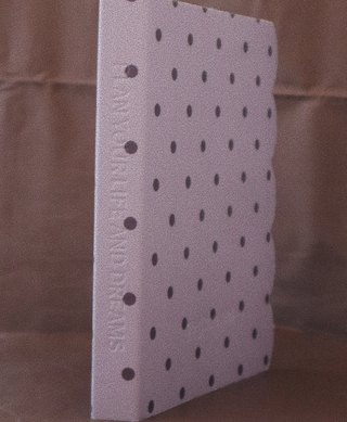 FULL CIRCLE. CAPSULE. A5 UNDATED DAILY SCALLOPED PLANNER. Linen.